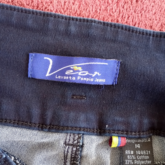Vior levanta pompis jeans/ butt lifting jeans Capri shorts size 14 - Picture 4 of 11